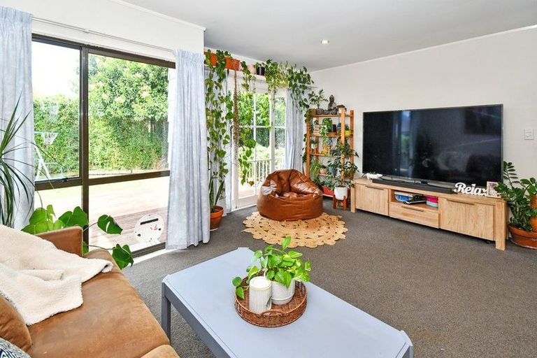 Photo of property in 2/29 Heybridge Street, Manurewa, Auckland, 2102