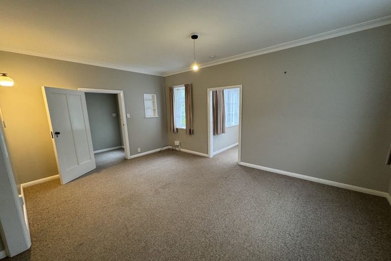 Photo of property in 40 Sunshine Avenue, Karori, Wellington, 6012