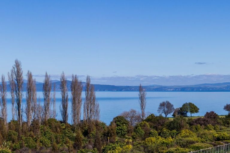 Photo of property in 161 Lisland Drive, Kinloch, Taupo, 3377