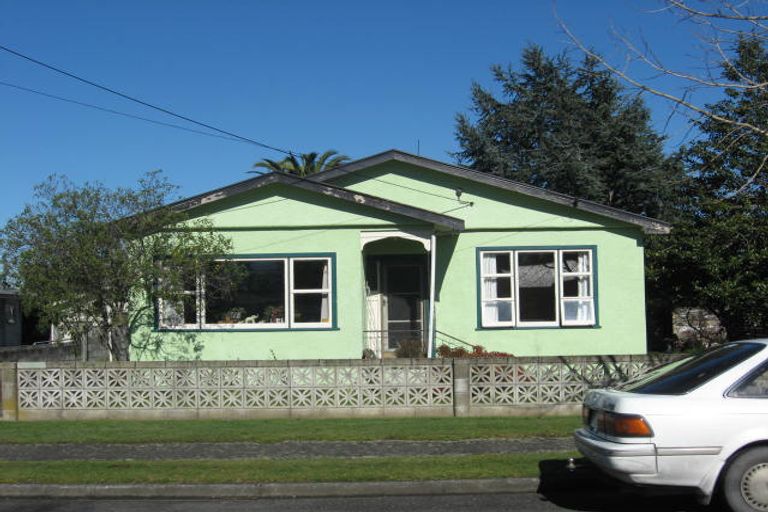 Photo of property in 16 Moreton Road, Carterton, 5713