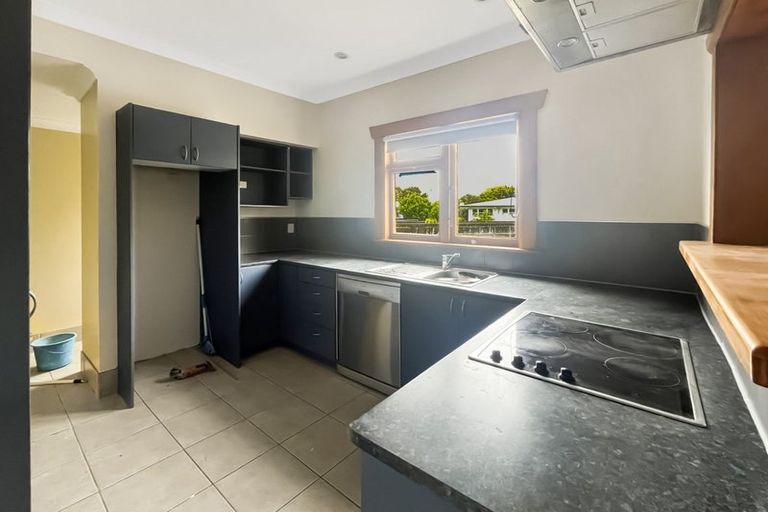 Photo of property in 73 Birmingham Street, Takaro, Palmerston North, 4412