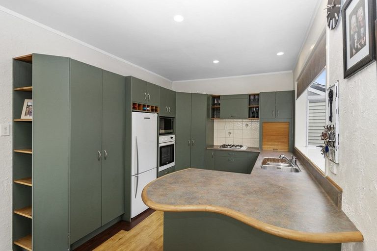 Photo of property in 12 Terrace Street, Putaruru, 3411