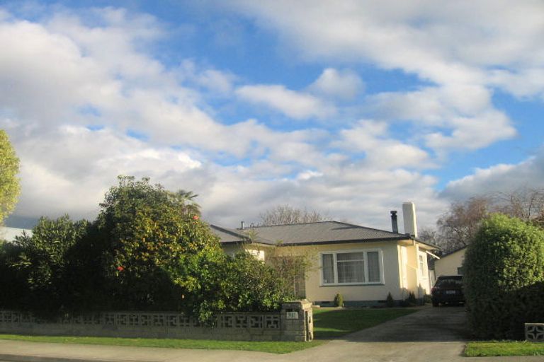 Photo of property in 911 Avenue Road East, Parkvale, Hastings, 4122
