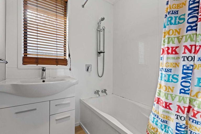 Photo of property in 3 Crystal Place, Pukehangi, Rotorua, 3015