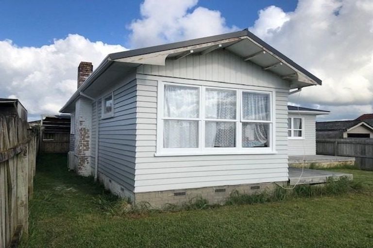 Photo of property in 21 Puriri Road, Manurewa, Auckland, 2102