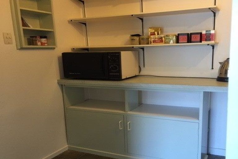 Photo of property in 28 Forest Road, Raumati South, Paraparaumu, 5032