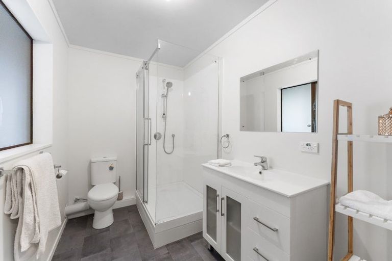 Photo of property in 193 Katherine Mansfield Drive, Whitemans Valley, Upper Hutt, 5371