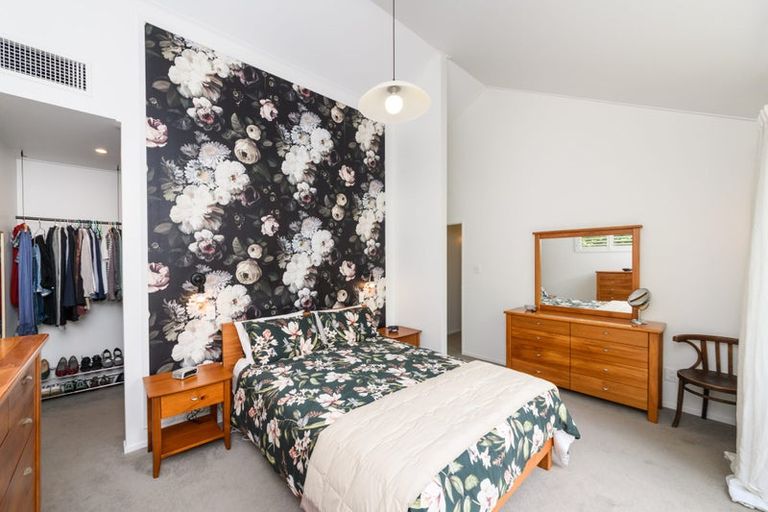 Photo of property in 26 Manapouri Crescent, Hokowhitu, Palmerston North, 4410