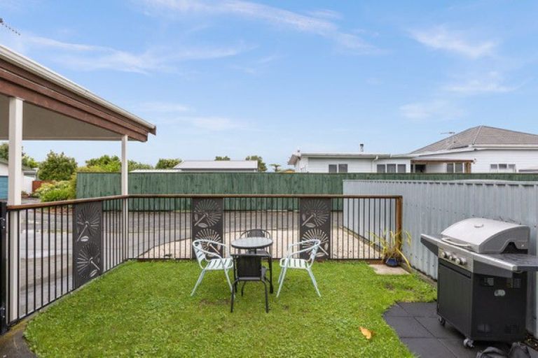 Photo of property in 116a Guppy Road, Taradale, Napier, 4112