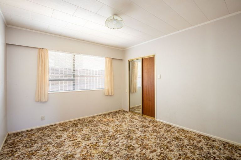 Photo of property in 57 Barrett Street, Westown, New Plymouth, 4310