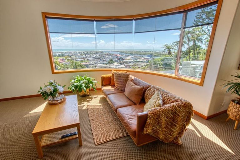 Photo of property in 41 Puketahi Street, Greymouth, 7805