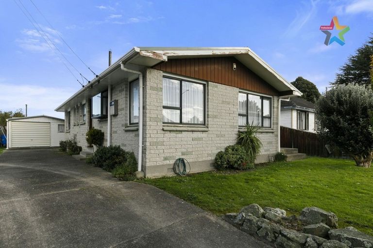 Photo of property in 59 Chapman Crescent, Naenae, Lower Hutt, 5011