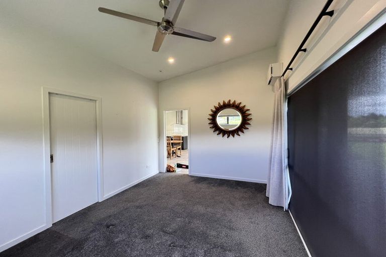 Photo of property in 67 Whitemans Valley Road, Whitemans Valley, Upper Hutt, 5371