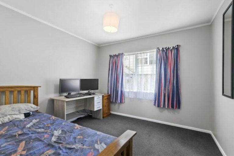 Photo of property in 48 Castlerea Street, Wainuiomata, Lower Hutt, 5014