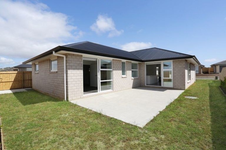Photo of property in 16 Olivia Road, Pukekohe, 2120