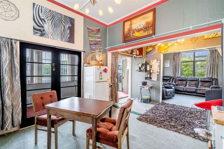 Photo of property in 16 Irving Street, Gore, 9710