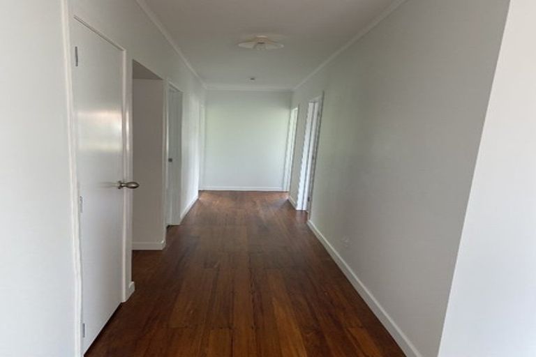Photo of property in 8 Parker Avenue, New Lynn, Auckland, 0600