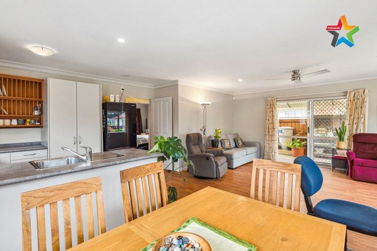Photo of property in 21 Woodland Mews, Wainuiomata, Lower Hutt, 5014