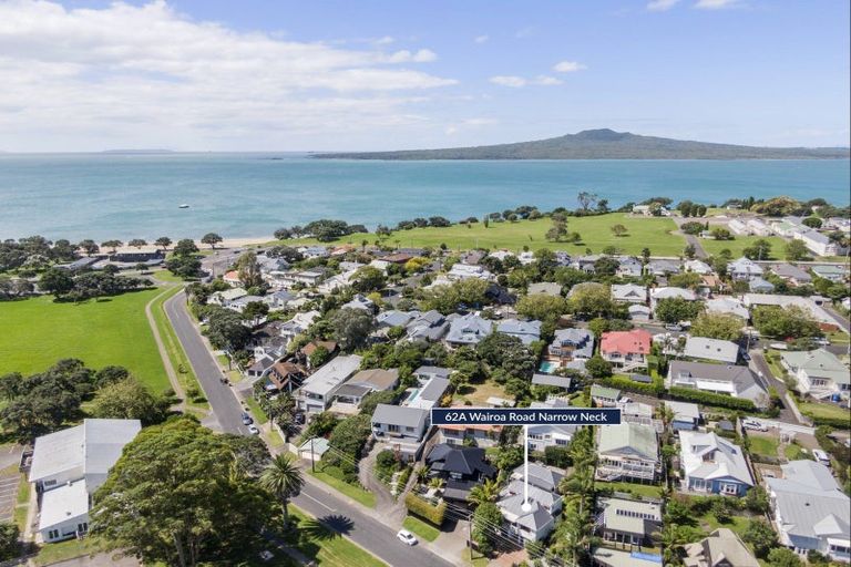 Photo of property in 1/62 Wairoa Road, Narrow Neck, Auckland, 0624