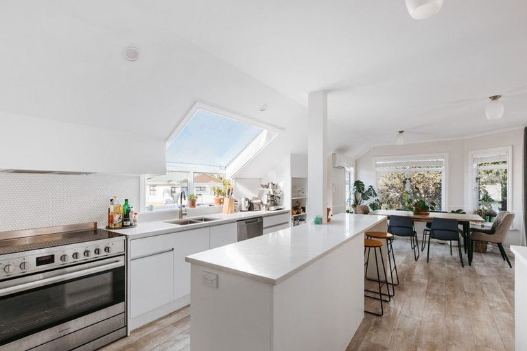 Photo of property in 50c Maunganui Road, Mount Maunganui, 3116