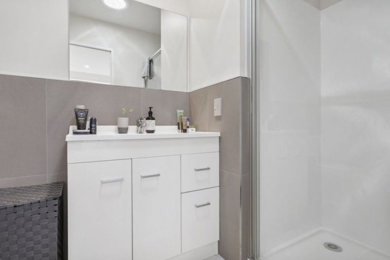 Photo of property in 6 Courage Road, Papakura, 2110