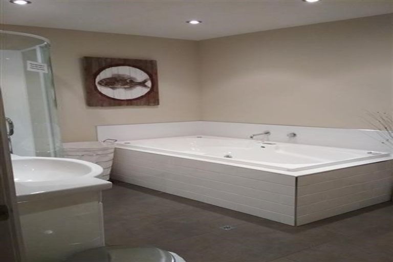 Photo of property in 79 Simla Crescent, Khandallah, Wellington, 6035