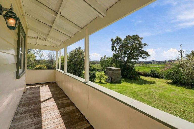 Photo of property in 2059 State Highway 16, Helensville, 0875