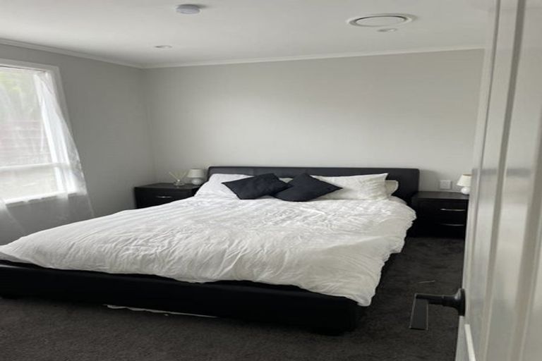 Photo of property in 1/48 Matipo Road, Mairangi Bay, Auckland, 0630