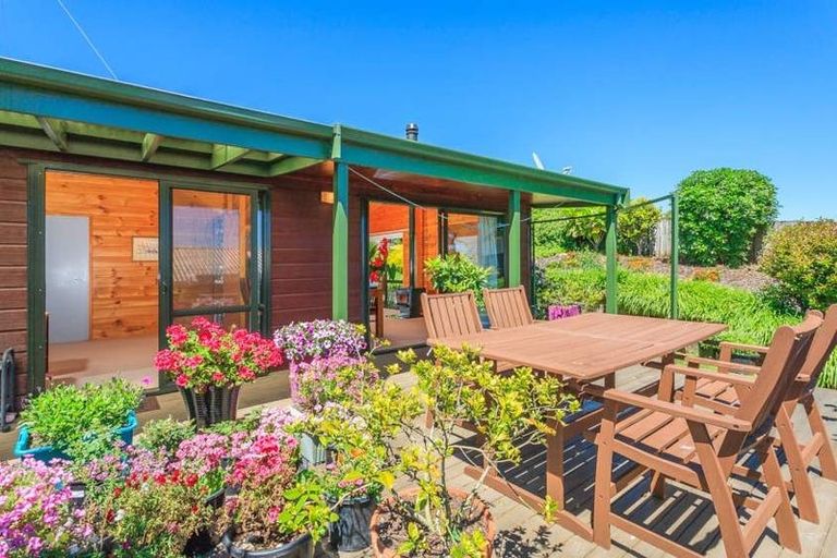 Photo of property in 79 Fernhill Way, Oteha, Auckland, 0632