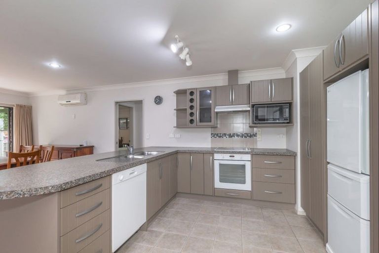 Photo of property in 112a Weraroa Road, Levin, 5510