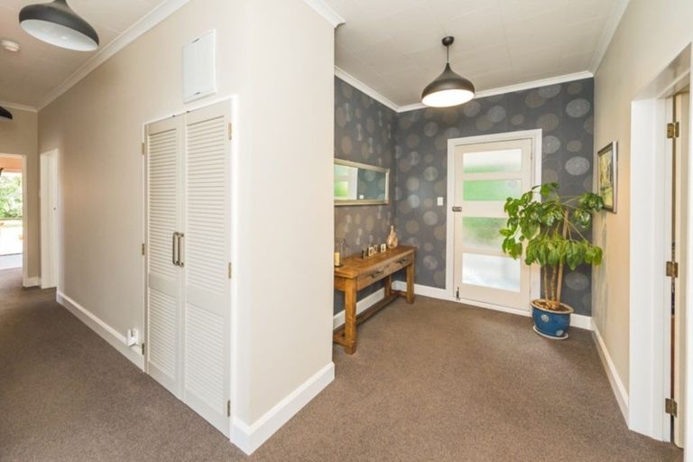 Photo of property in 13 Marshall Road, Hunterville, 4730