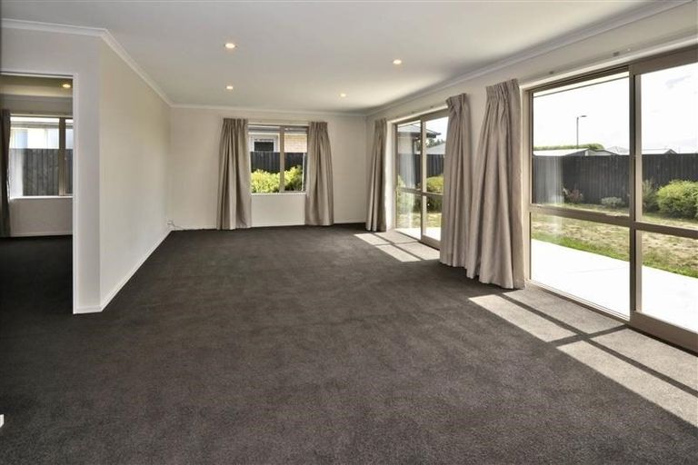 Photo of property in 4 Te Aika Street, Marshland, Christchurch, 8083