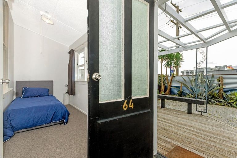 Photo of property in 64 Awapuni Road, Awapuni, Gisborne, 4010