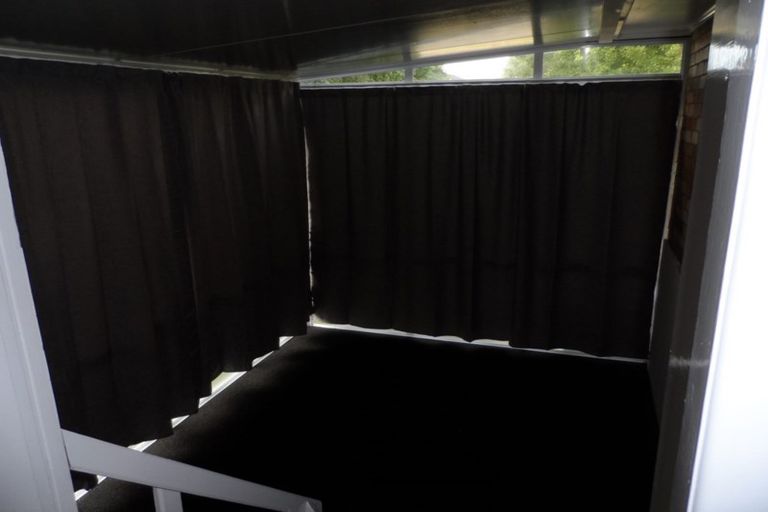 Photo of property in 12 Wilson Place, Papakura, 2110