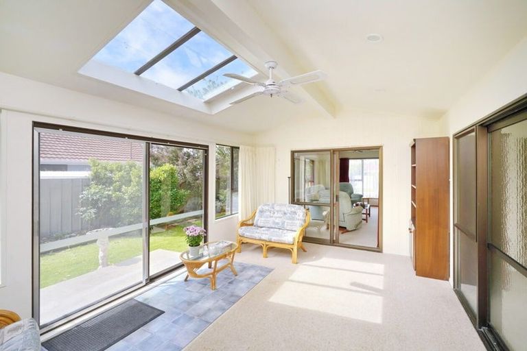 Photo of property in 4 Seadown Crescent, Amberley, 7410