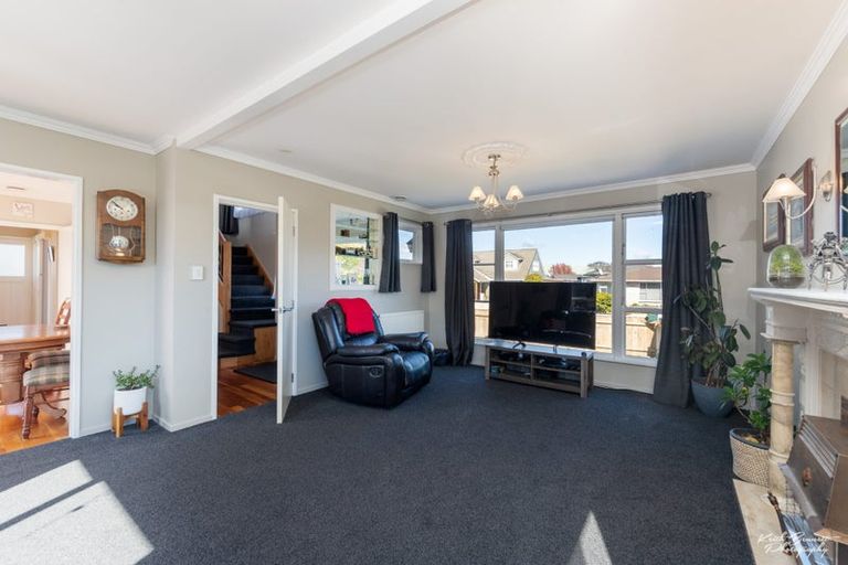 Photo of property in 8 Percy Cameron Street, Avalon, Lower Hutt, 5011