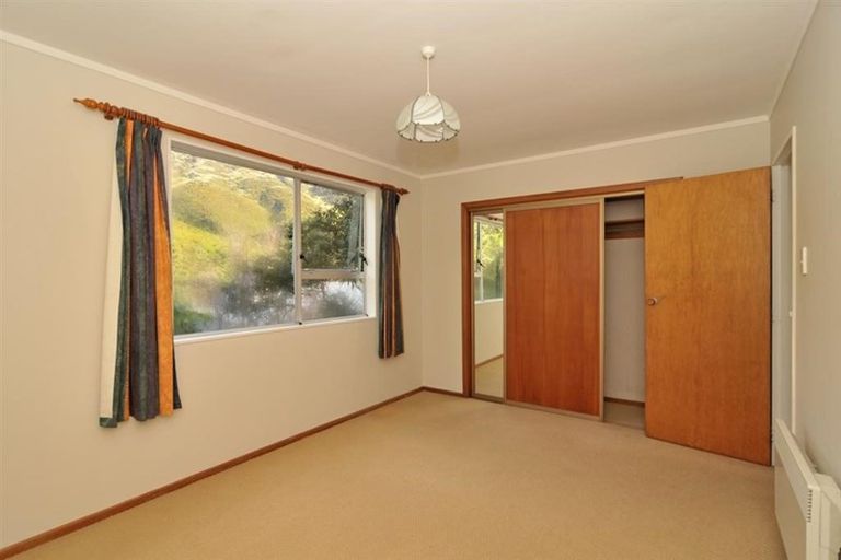 Photo of property in 16b Ngarimu Grove, Ngaio, Wellington, 6035