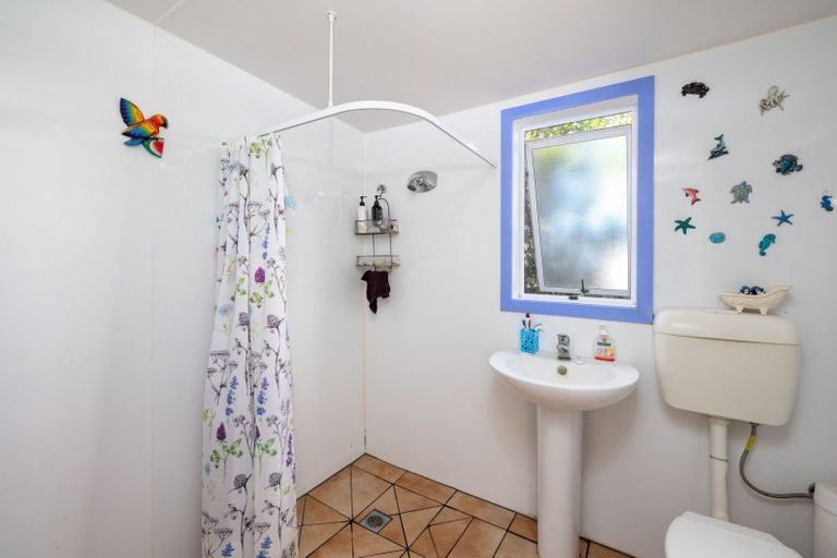 Photo of property in 37 Hillview Road, Birdlings Flat, Little River, 7591