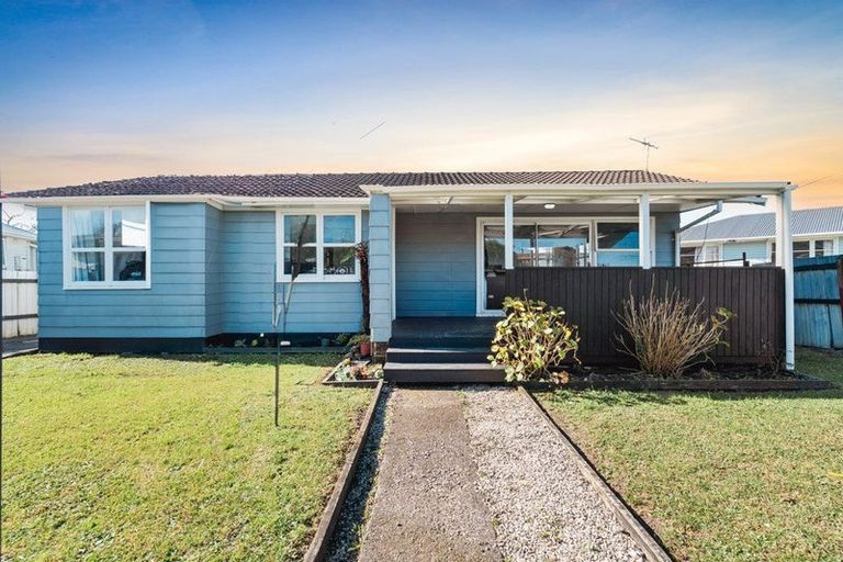 Photo of property in 1/24 Greenhaven Avenue, Opaheke, Papakura, 2113