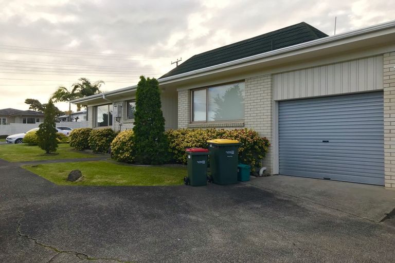 Photo of property in 1/3 Quebec Road, Milford, Auckland, 0620