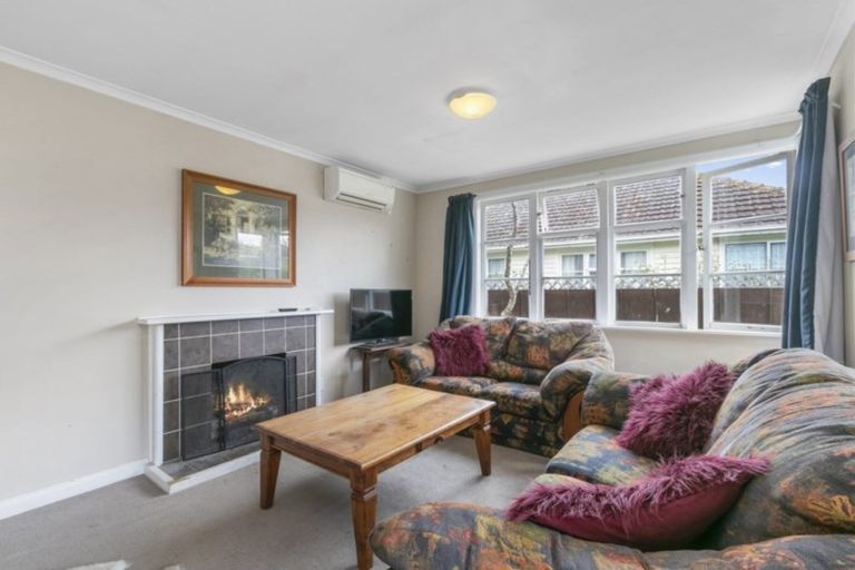 Photo of property in 13 Harris Street, Naenae, Lower Hutt, 5011