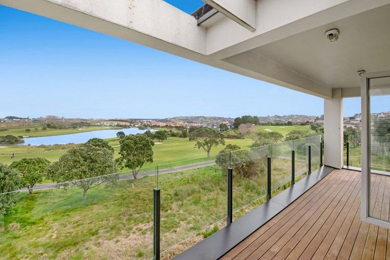Photo of property in 41 Maylee Crescent, Gulf Harbour, Whangaparaoa, 0930