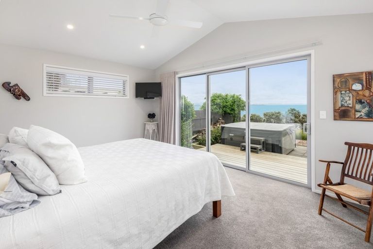 Photo of property in 43 Torkar Road, Clarks Beach, 2122