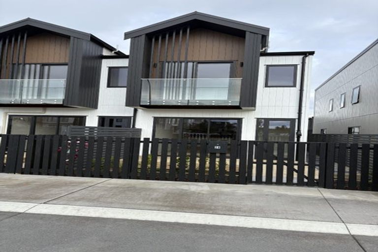 Photo of property in 28/14 Scott Road, Hobsonville, Auckland, 0616