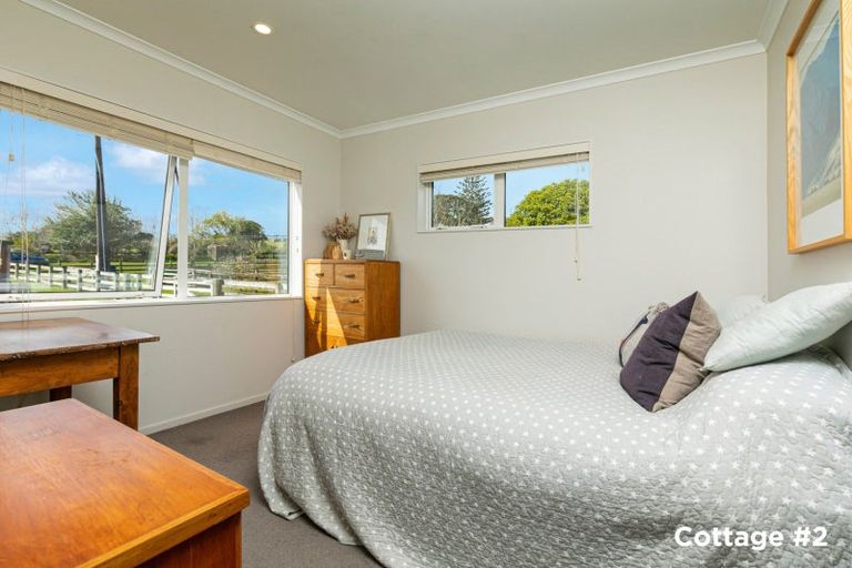 Photo of property in 76 Muriwai Road, Muriwai, 0881