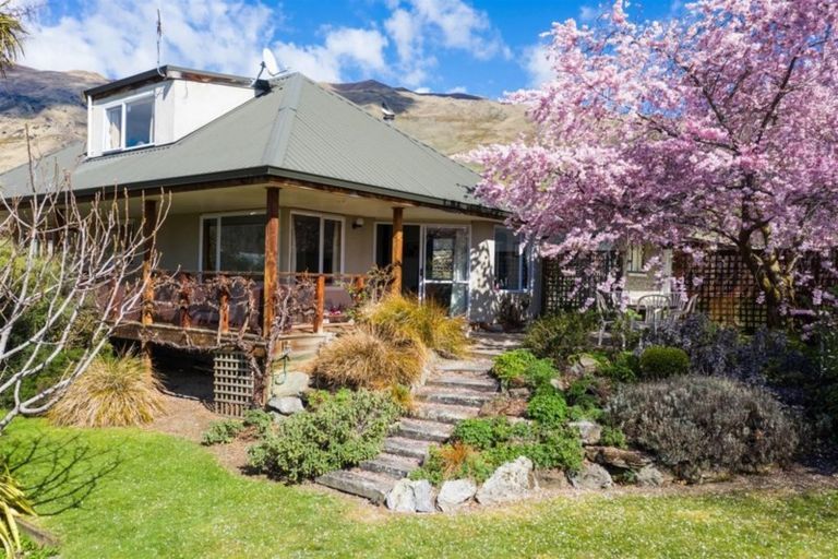 Photo of property in 9a Mill End, Wanaka, 9305