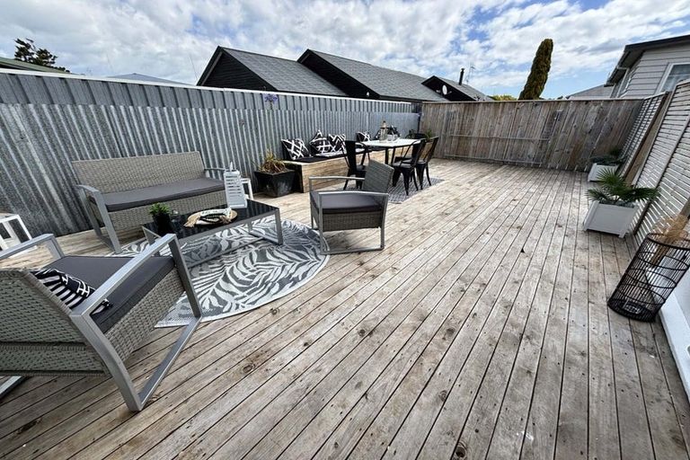 Photo of property in 10a Hereford Street, West End, Palmerston North, 4410