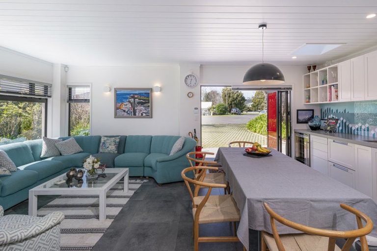 Photo of property in 6 Endeavour Place, Cooks Beach, Whitianga, 3591