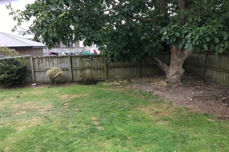 Photo of property in 2 Sheridan Street, Silverdale, Hamilton, 3216