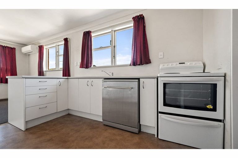 Photo of property in 23 James Drive, Woodend, 7610